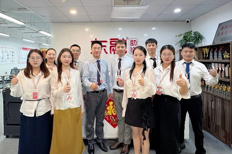 东融扬州分公司合影.jpg