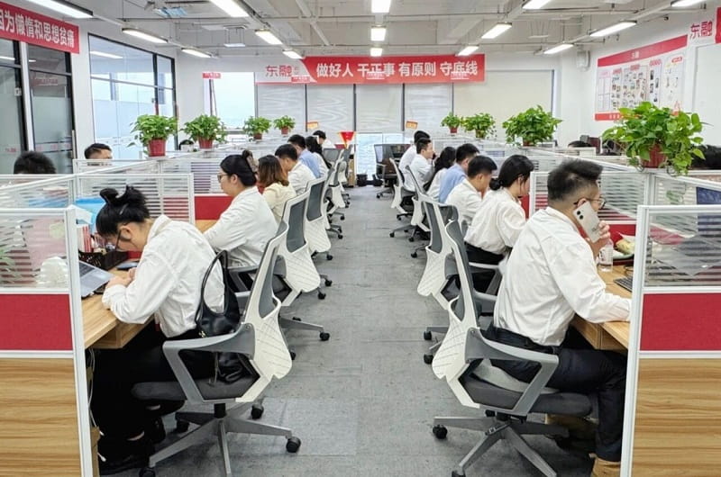 扬州分公司办公环境.jpg